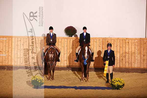 Preview RR_111014_2504_Sieger_Hunt_Seat_Equitation_18_And_Under.jpg